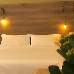 Hotel Raphael