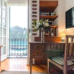 Altido Stylish Seaview Apartment In Portofino