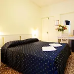 Lyric Hotel Levanto