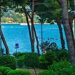 Due Passi Dal Mare