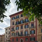 Glad Apartment
