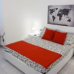 A Due Passi Dalla Lanterna