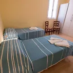 Mae'S Apartment