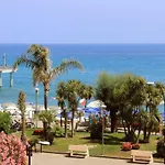 Appartamento In Centro E A 20 Mt Dal Lungomare E Mare