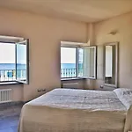 Appartamento Deluxe Con Terrazza Sul Mare