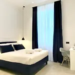 The One - Sun 'N Sea Rooms