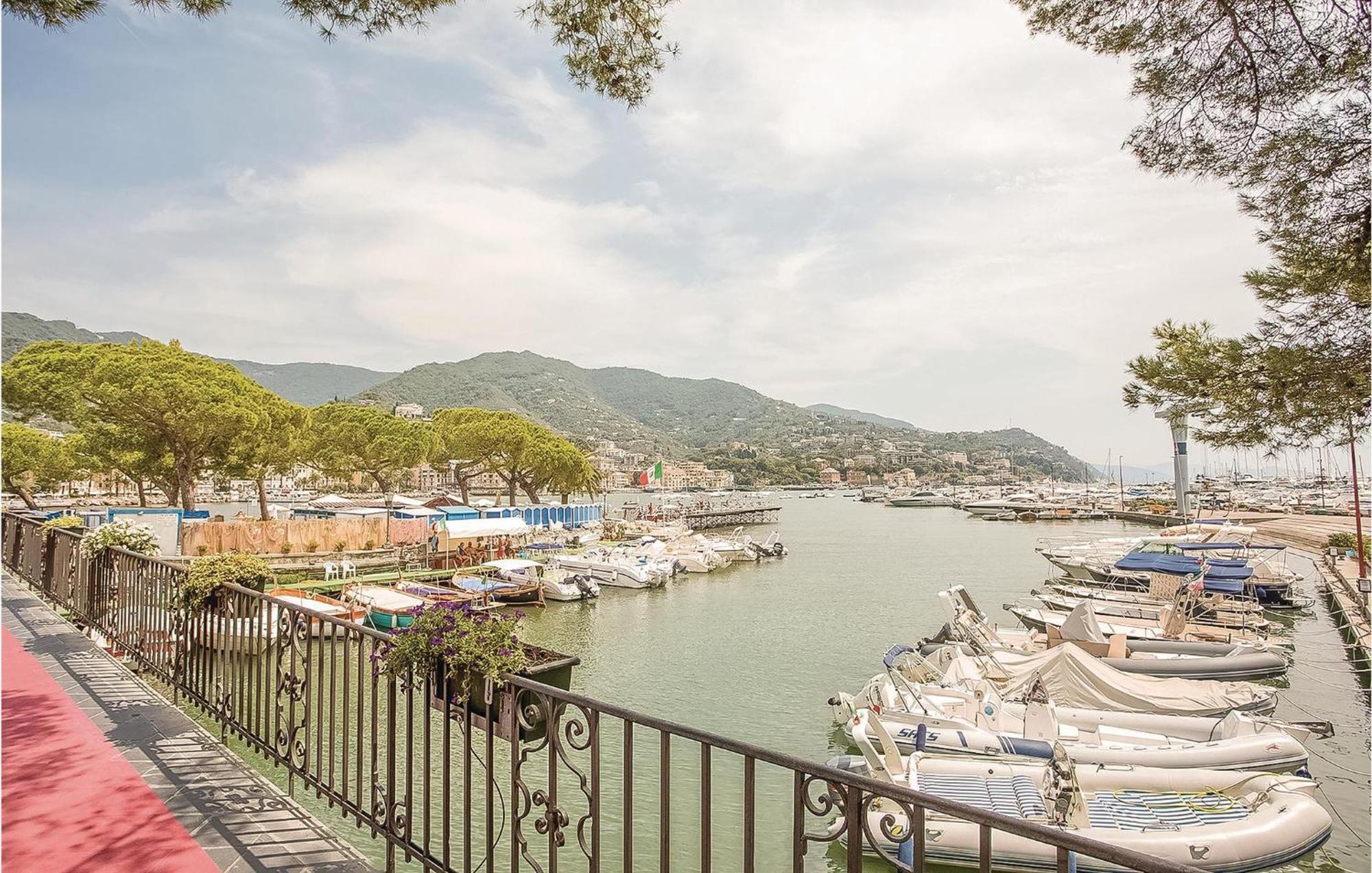 Apartment Awesome Apartment In Rapallo Ge With Kitchen Sant'Anna (Liguria)