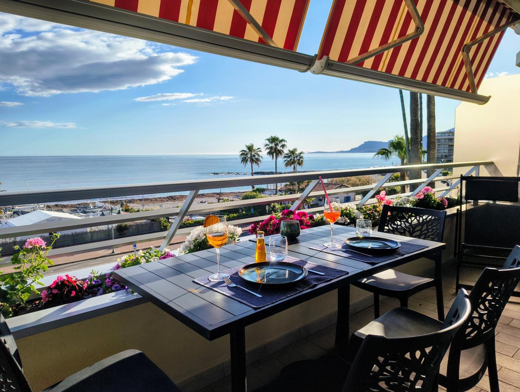 Bloom Al Mare Apartment