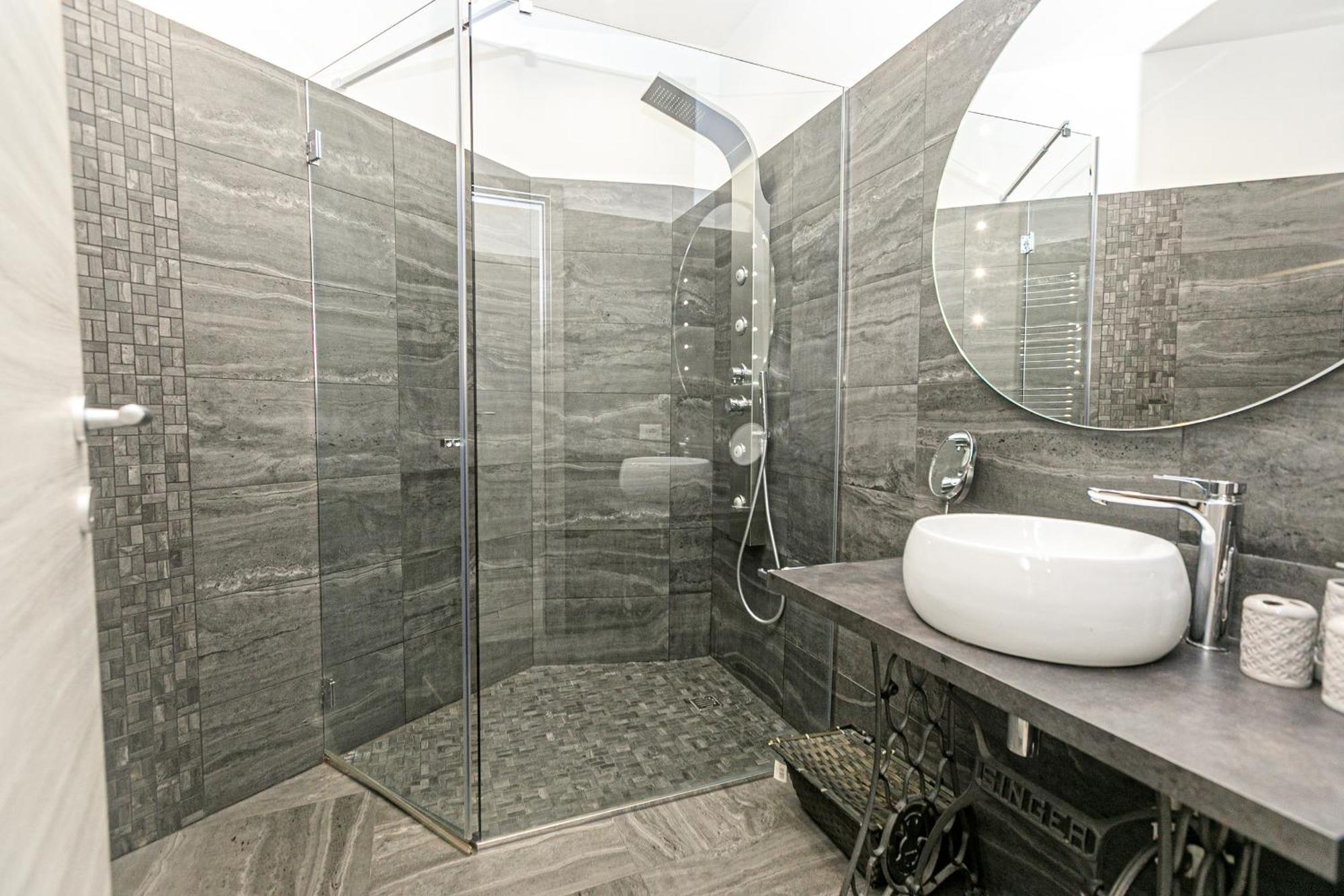 Apartment Dclass Acquario Chocolate Genoa